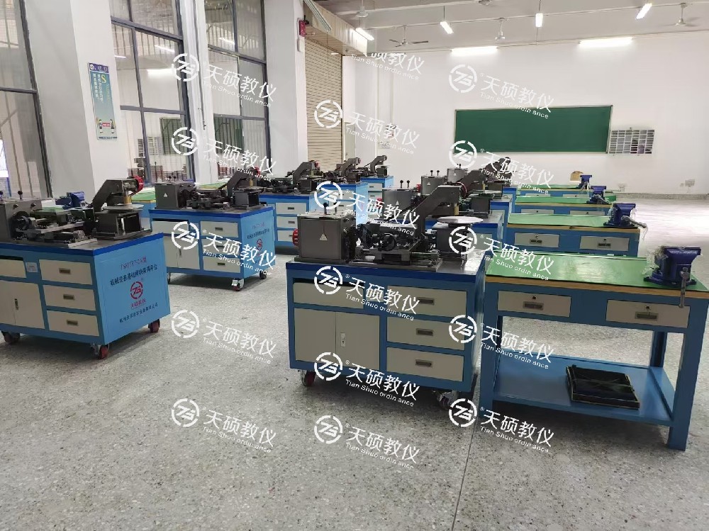廣東省技師學院機械設備裝備與自動控制專業(yè)建設項目順利安裝、調試、驗收通過！